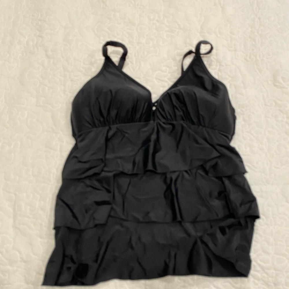 Black swim top- like new